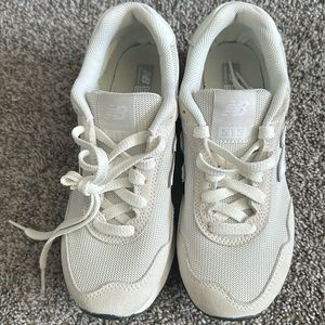 New Balance size 7 women